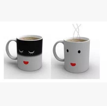 New creative gift product smile colour change temperature sensing ceramic mugs