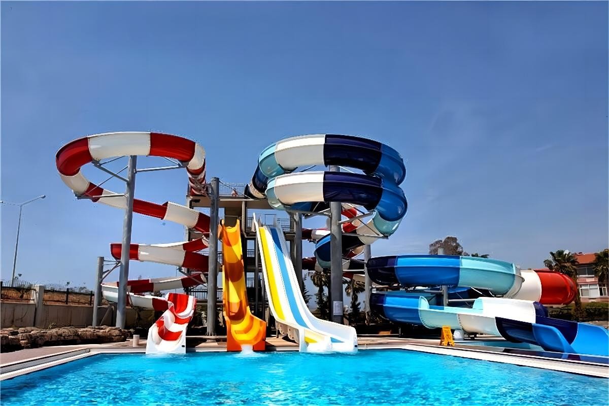Children Aqua Playground Water Slide For Amusement Park 18.5Kw