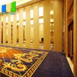 Folding Door Rails Acoustic Room Dividers Noise Reduction Aluminium Partition