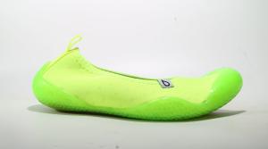 Wholesale Comfortable Childrens Water Shoes Waterproof Size 25-37 For Beach Pool from china suppliers