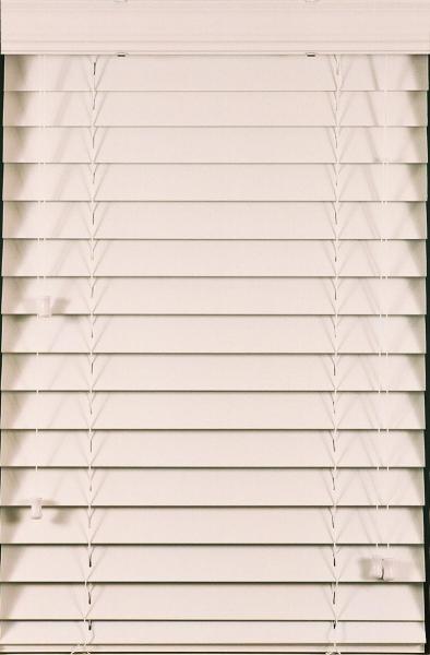 50mm pvc foamwood venetian blinds with steel headrail and pvc foamwood