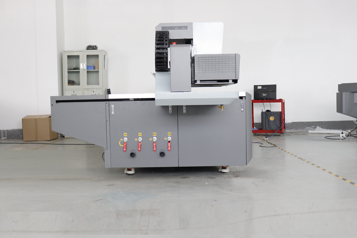 Inkjet Printing Large Format UV Printer With W CMYKLCLM Light Oil Ink Color And Output