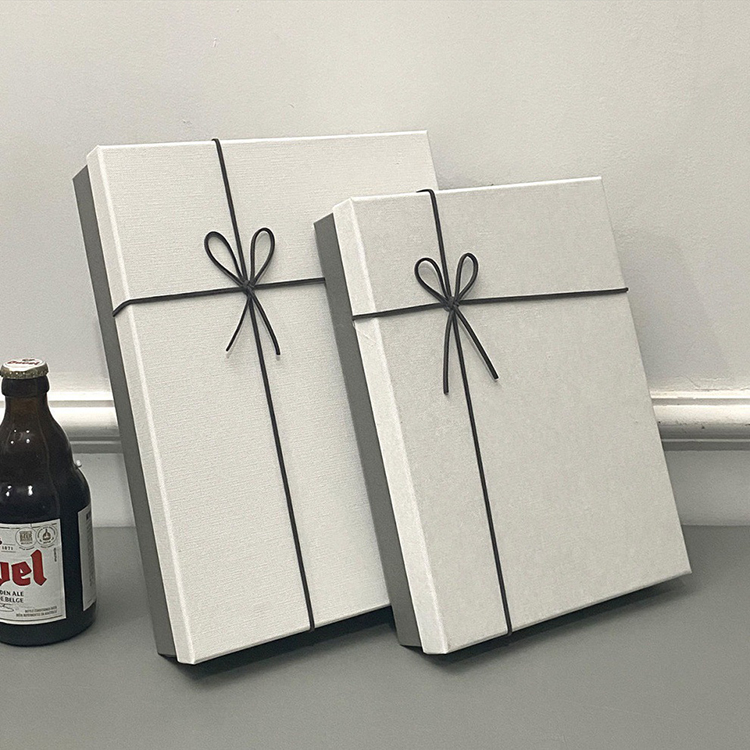 Silk Bowknot Cardboard Paper Gift Box Packaging For Gift Wrapping Custom
