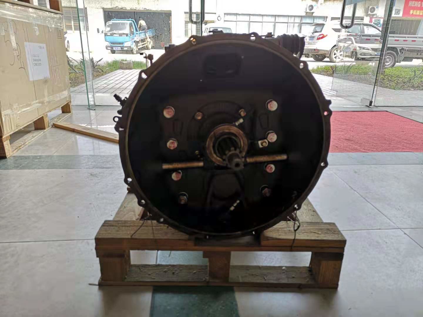 Iron Shell ISUZU FVR Parts FVZ 6HK1 Manual MLD6Q Transmission Assembly Change Speed