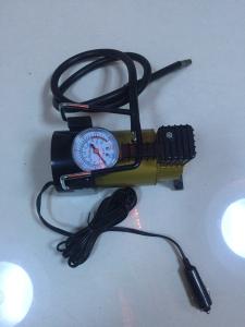 Wholesale Silver And Yellow Car Tyre Pressure Pump , Heavy Duty Power 12 Volt Air Compressor from china suppliers