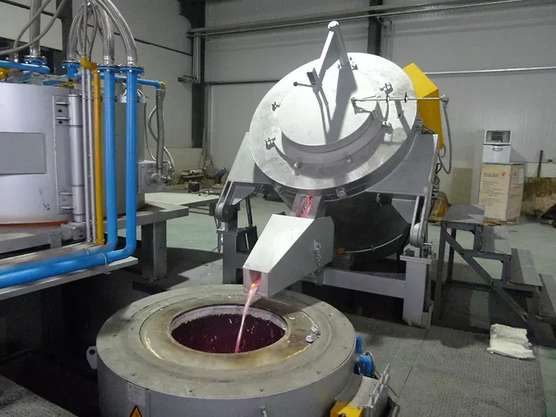 220V Aluminum Crucible Furnace With 200-1200C Temperature Range