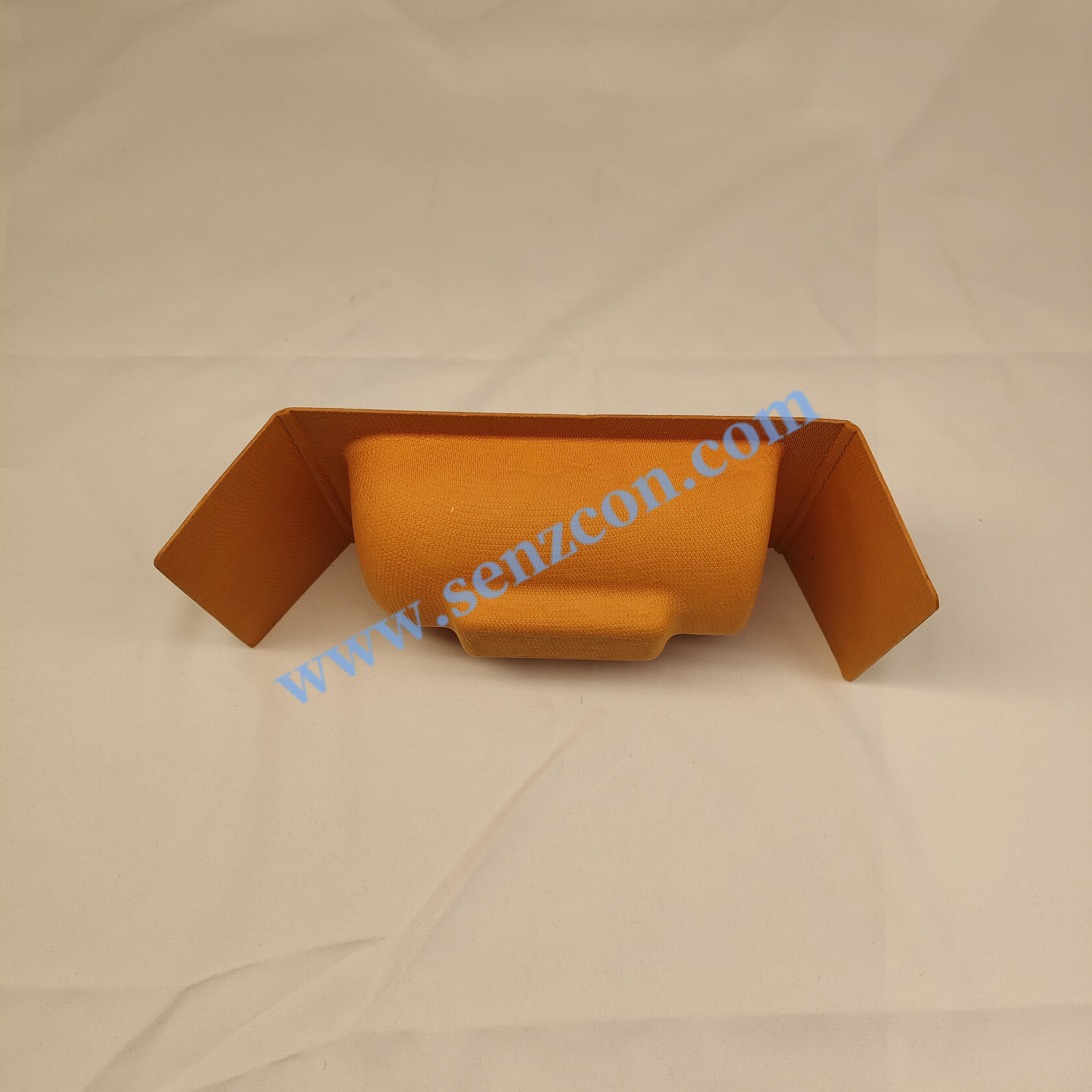 This product is OEM produced by the manufacturer. It is an orange, food-grade, high-end base for food ingredients made of pulp molding, which is