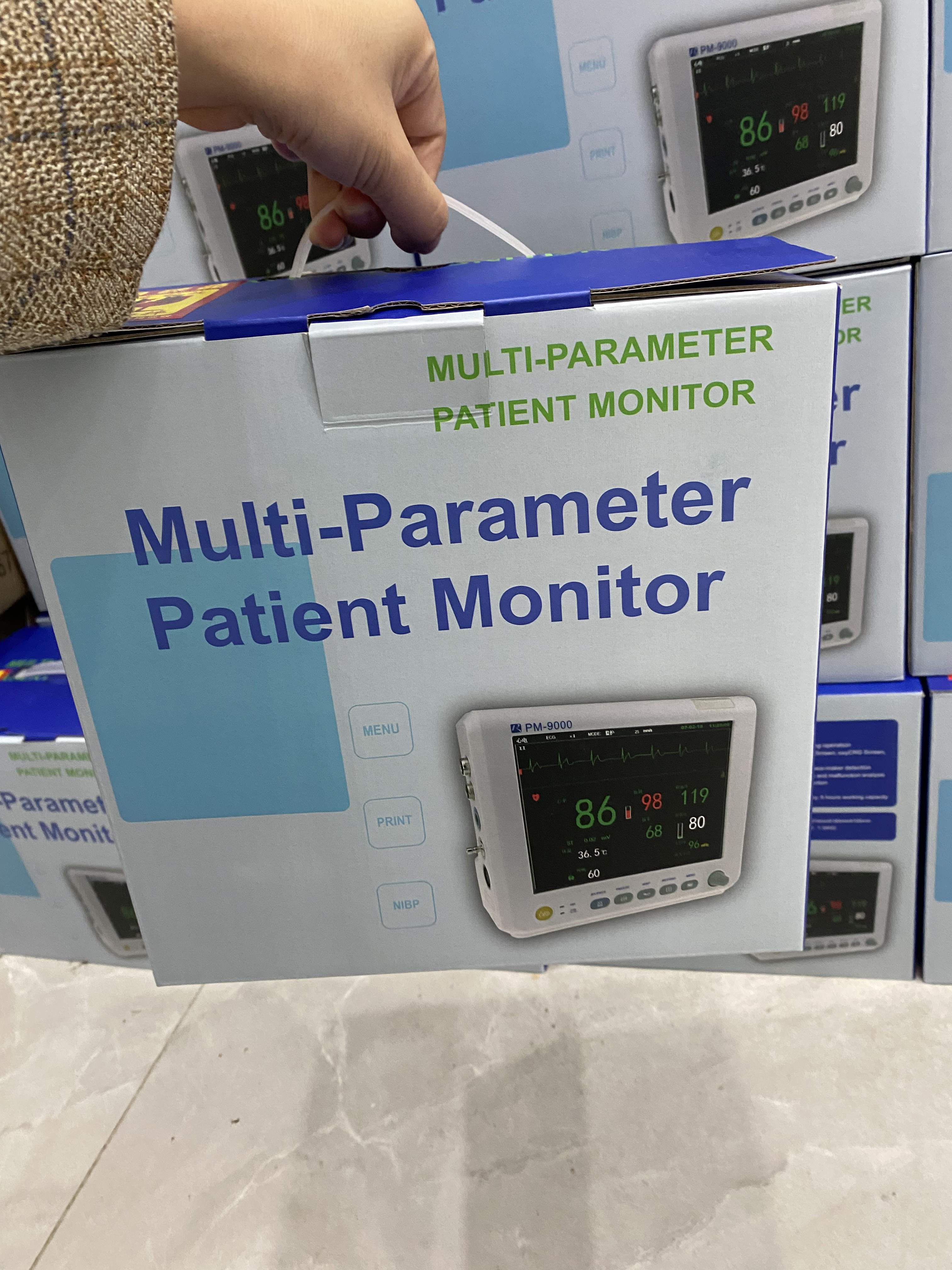 Bedside 7 Inch Multiparameters Vital Signs Monitor For Hospital Emergency