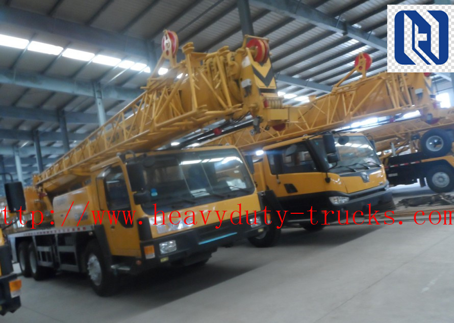 16T Truck Mounted Crane Lorry Crane Truck With Crane Right Hand Type Can Be Choosed