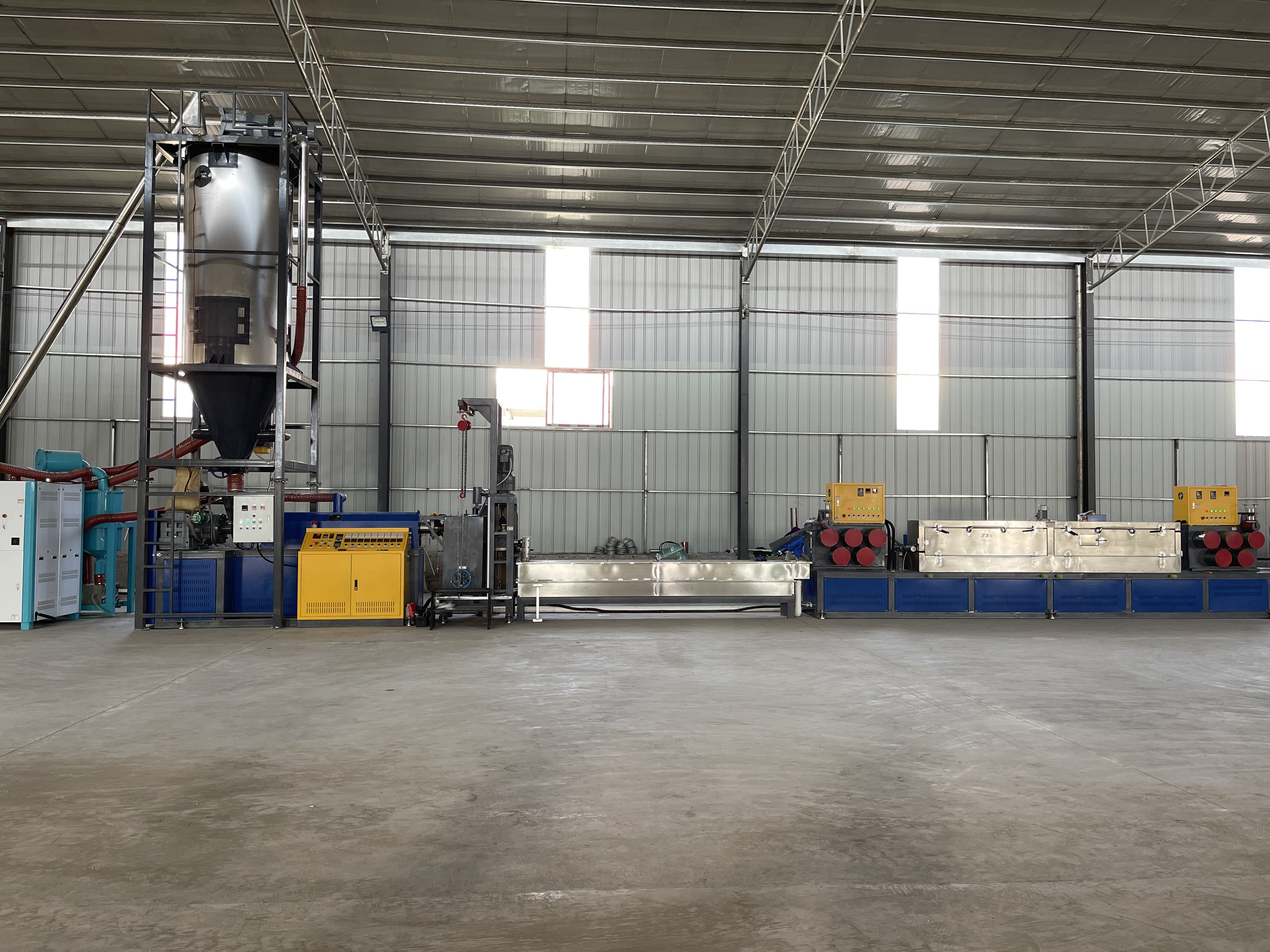 PET Packing Belt/Tape Extruding Machinery for Packing with 100% Recycled Bottle Flakes