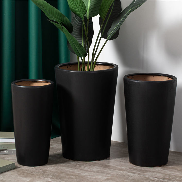 Nordic style black modern home decoration indoor outdoor large garden decoration flower ceramic plant pots