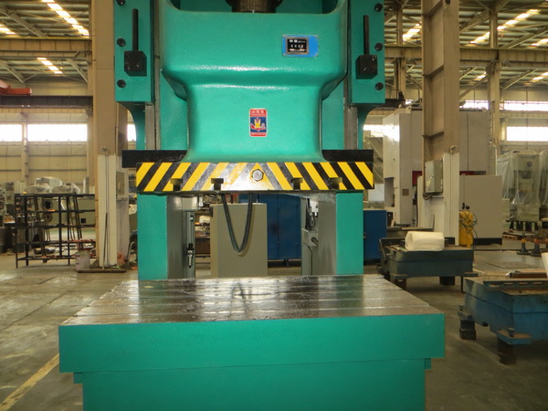 Single Column C Frame Power Press Equipment With High Precision