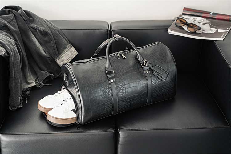 OEM / ODM Luxury Vegan Leather Crocodile Pattern Overnight Hand Bag for Men Custom Logo