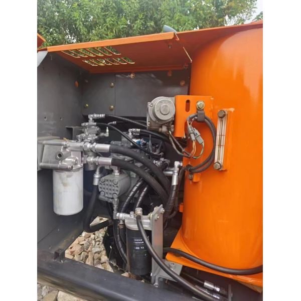 Used construction machinery Hitachi ZX120 crawler excavator for road construction