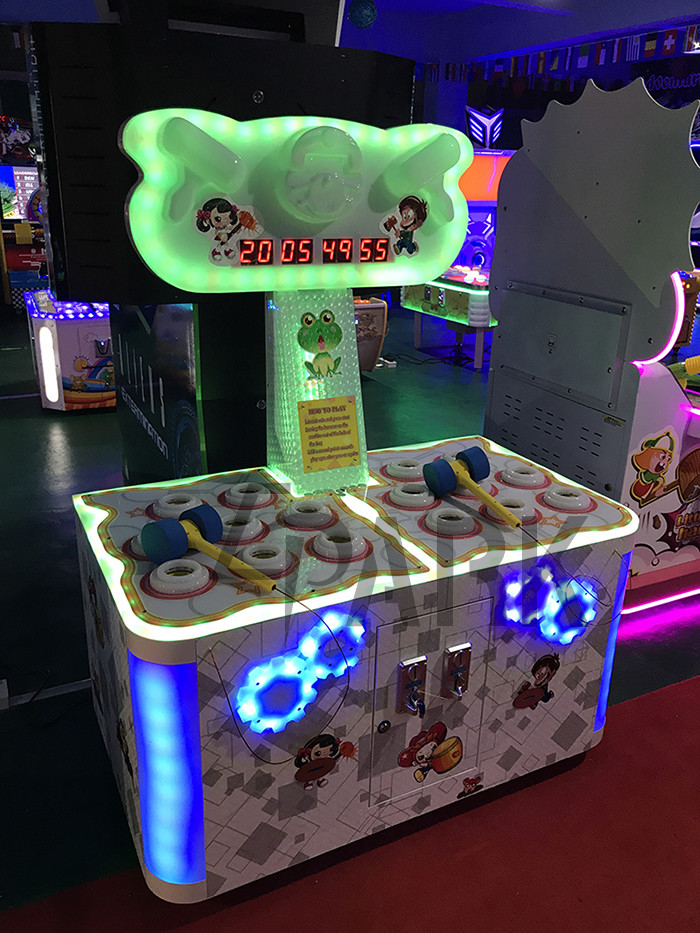 Interesting Kids Redemption Machine , Luxury 2 Players Hitting Frog
