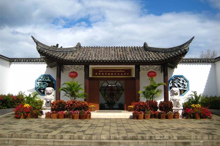 160mm Old House Roof Tiles Kaolin Clay Matt Asian Style Roof Tiles