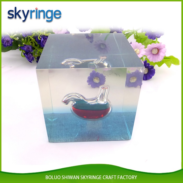 Folk Art Flower Paperweight Transparent Acrylic Paperweight Sample Available
