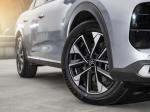 Max Speed 221km/H Petrol Sedan Gasoline Adult Electric Car AWD Drive