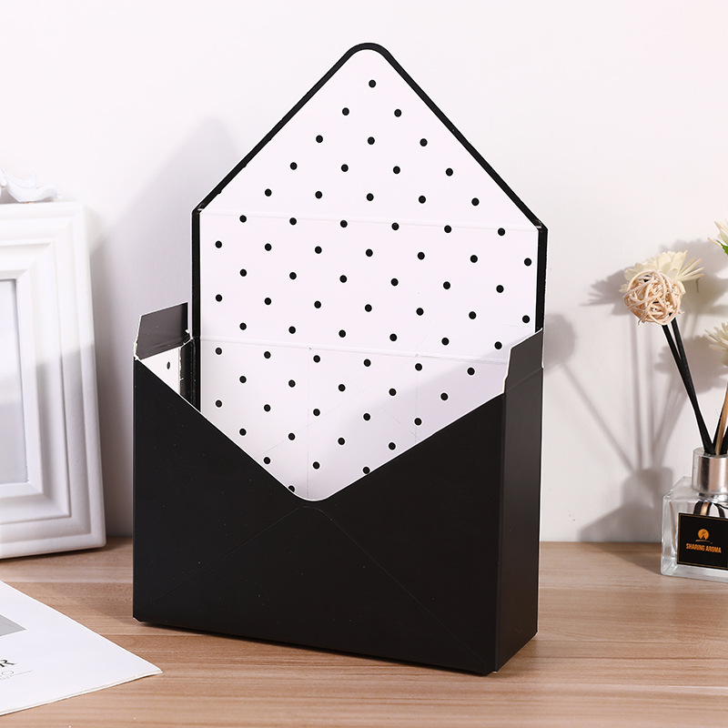 Recycled Materials Square Luxury Valentine's Day Flower Gift Packaging Shopping Paper Box