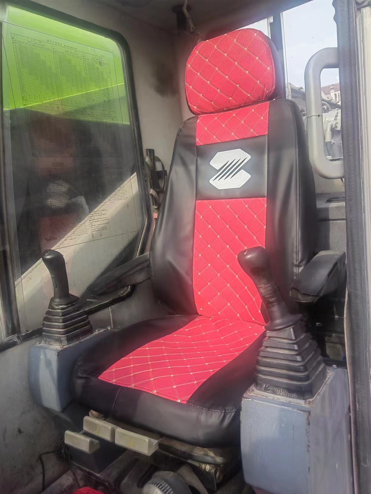 Sale Used Truck Cranes Zoomlion ZTC700V with 70 Ton Max. Lifting Load from Other Engine