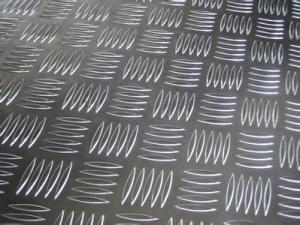 Wholesale Anti - Slipping 5052 Aluminium Checker Plate Flooring 20mm-2000mm Width from china suppliers