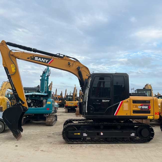 Used Excavator SANY SY135c Little Crawler Excavator 0.6m3 Bucket Capacity