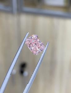 Wholesale 1 - 4 Carat Lab Grown Baby Pink Diamonds Radiant Cut Fancy Intense Pink Diamond from china suppliers