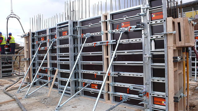 Formwork Concret Poplar 1250*2500mm Film Faced Plywood