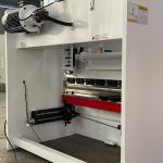 100T 2500mm 5mm Thick Torsion Bar Press Brake Sheet Metal Folding 7.5KW