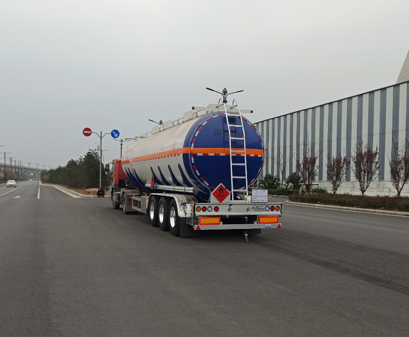 CIMC LINYU 48000 50000Liter Fuel Tank Trailer 3 Axle 48m3 Aluminum Alloy Semi Trailer