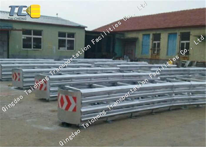 Traffic Safety Crash Cushion Anti Collision Steel Barrier for Sale Crash Cushion Attenuator