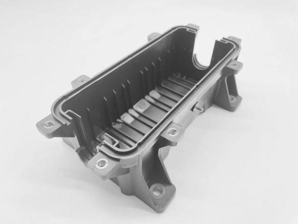 500000/2yrs 61cm Automotive Plastic Injection Mouldings Truck Battery Box Covers