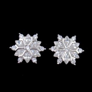 Wholesale Exquisite Women Jewelry 925 Sterling Silver Stud Earrings Small Snowflake Shaped from china suppliers