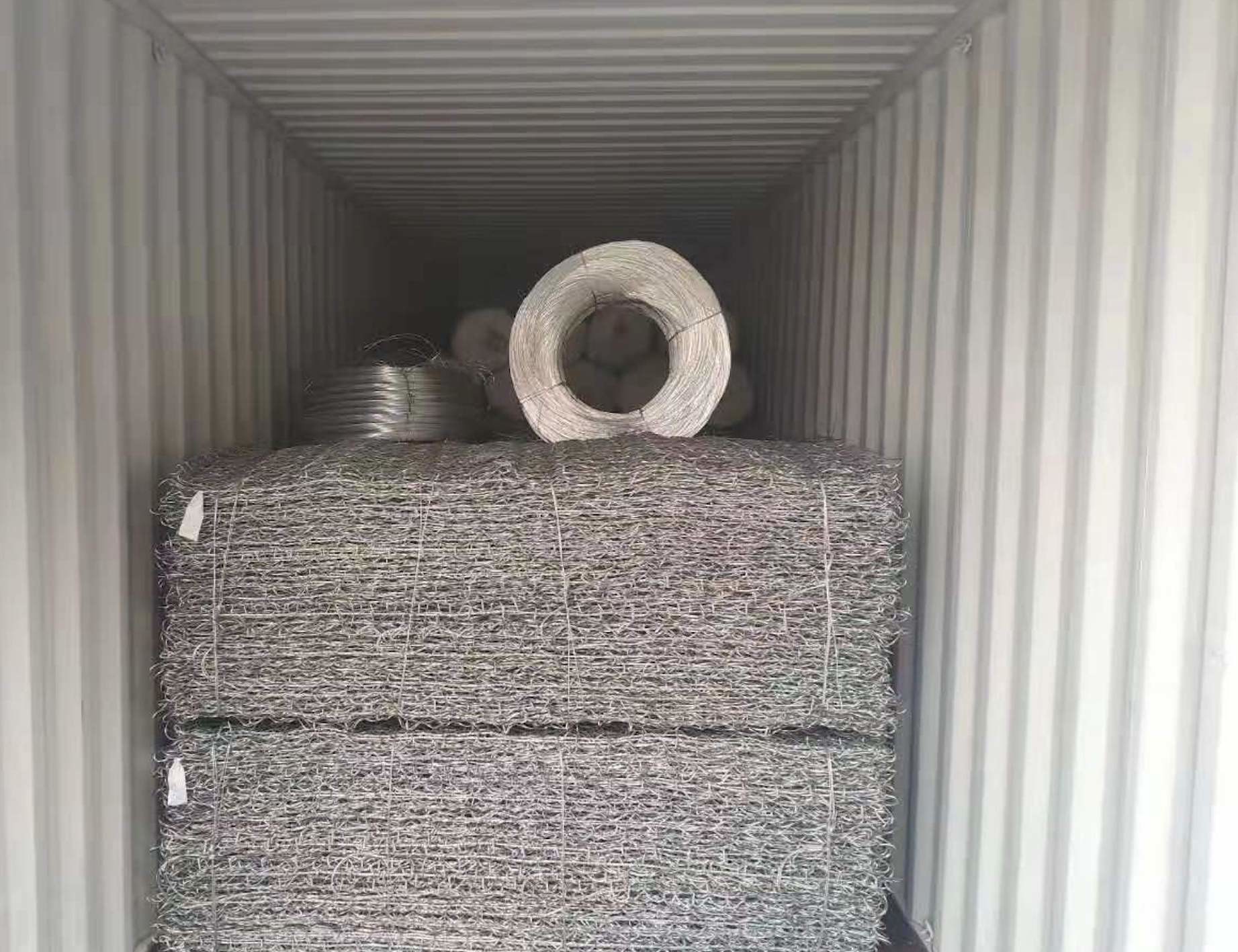 Spray Plastic Galvanised Wire Mesh 0.8mm 2.6mm Gabion Box