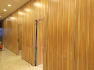 Wholesale Designers Company Movable Sliding Soundproof Partition Wall For Office Meeting Room from china suppliers