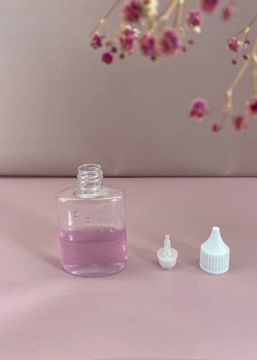 270ML Green Shampoo Conditioner & Body Wash Dispenser Clear Plastic Refillable Bottle with Flip Top Cap