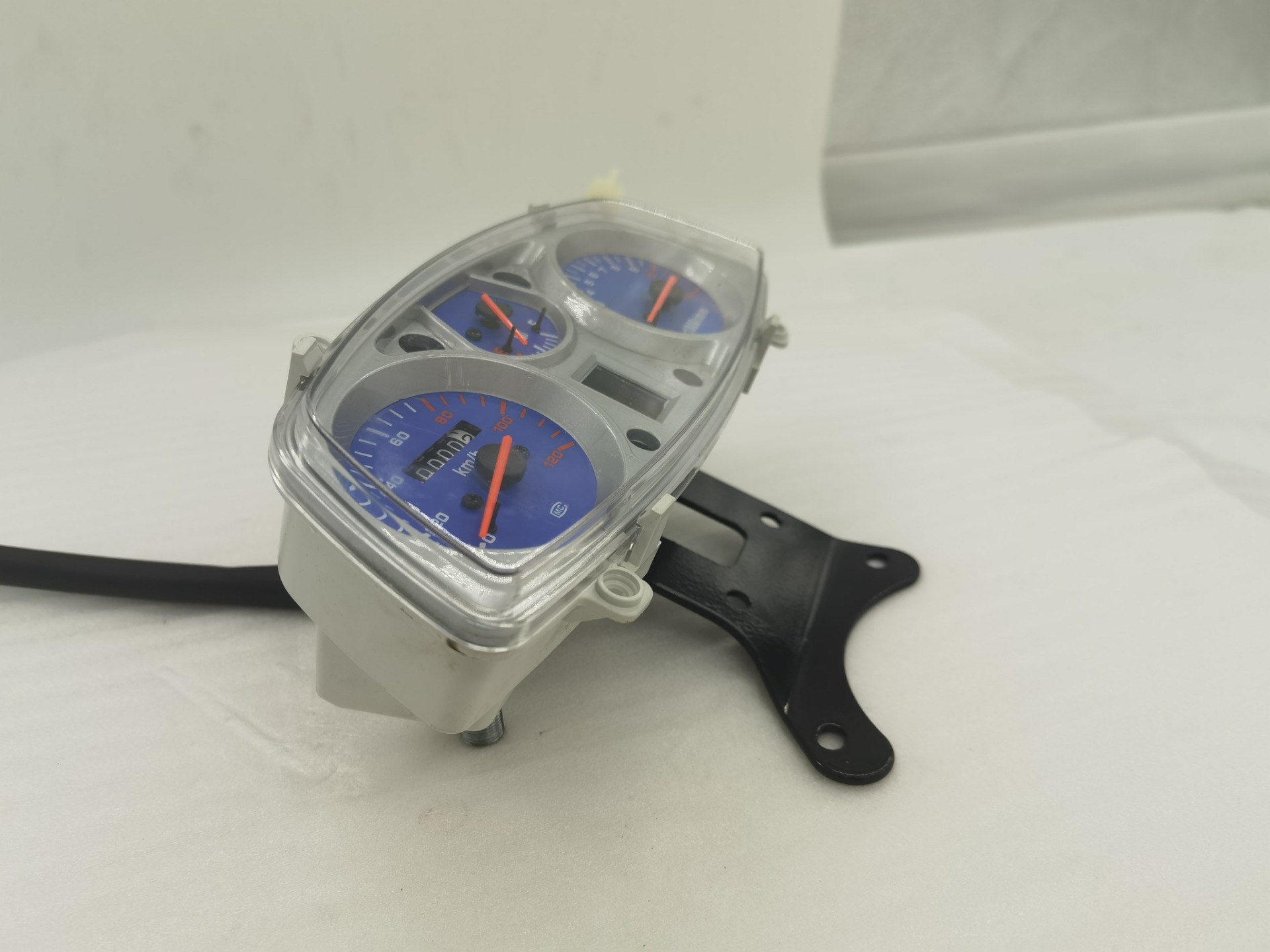 Q8 Instrument LCD Digital Odometer Tachometer Speedometer for Automobile Instruments