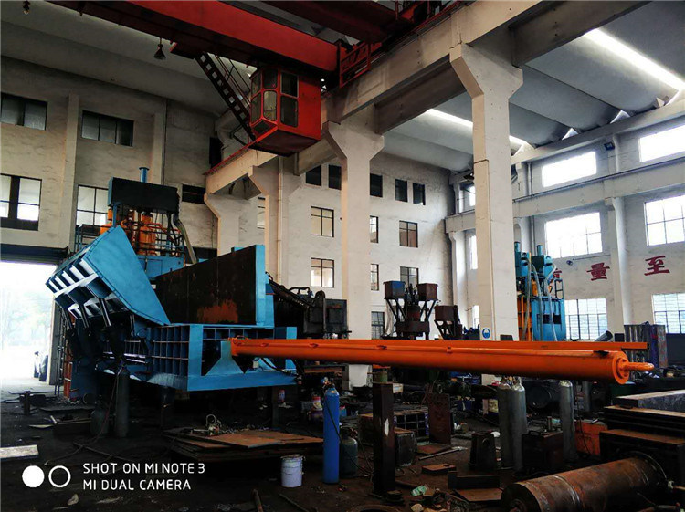 Light Structure Thin Iron Scrap Metal Cutting Machine