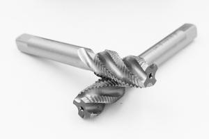 Wholesale 3 Flutes Machine Tap Bright M12x1 0 Tap Spiral Fluted Tap Solid Carbide Internal Cooling from china suppliers