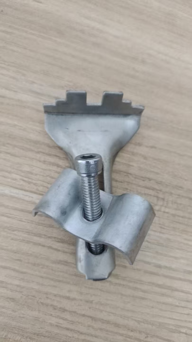 clips for grating