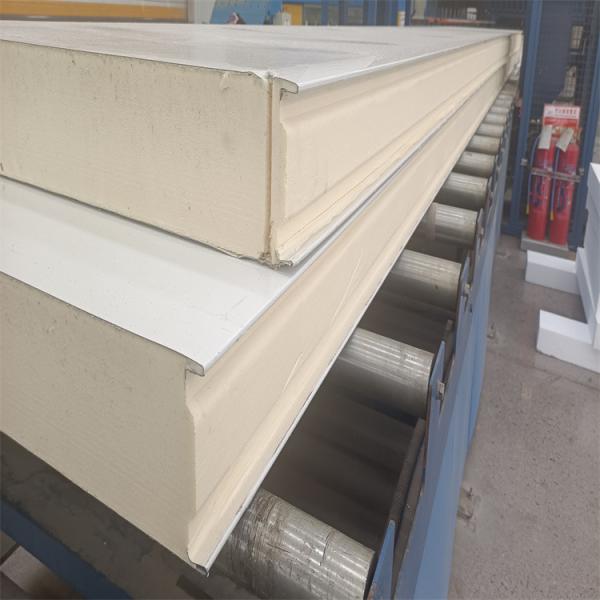 Waterproof Polyurethane Sandwich Panels 45kg/m3 Density Moisture Proof Cold Room