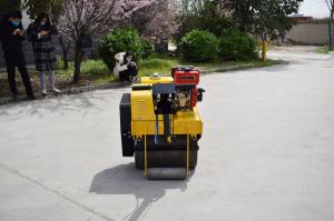 Wholesale Dynamic Small Vibrating 5.9L Manual Road Roller Machine from china suppliers