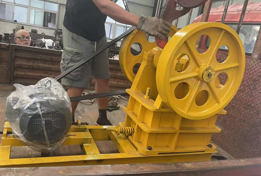 Stone Jaw Crusher 1525 Model For Construction and Quarry