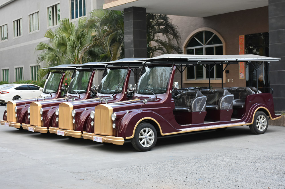Customized Color 11 Passengers Electric Sightseeing Bus With Classic Metal Structure