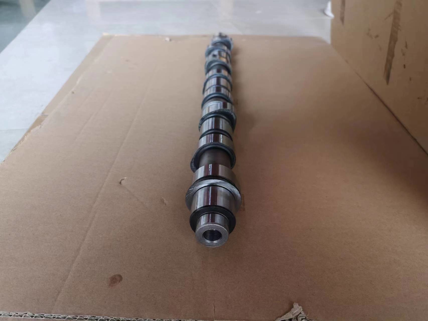 4HF1 4HG1 Camshaft ISUZU Engine Parts 8970778290 Forging Process Camshaft Air Valve Control