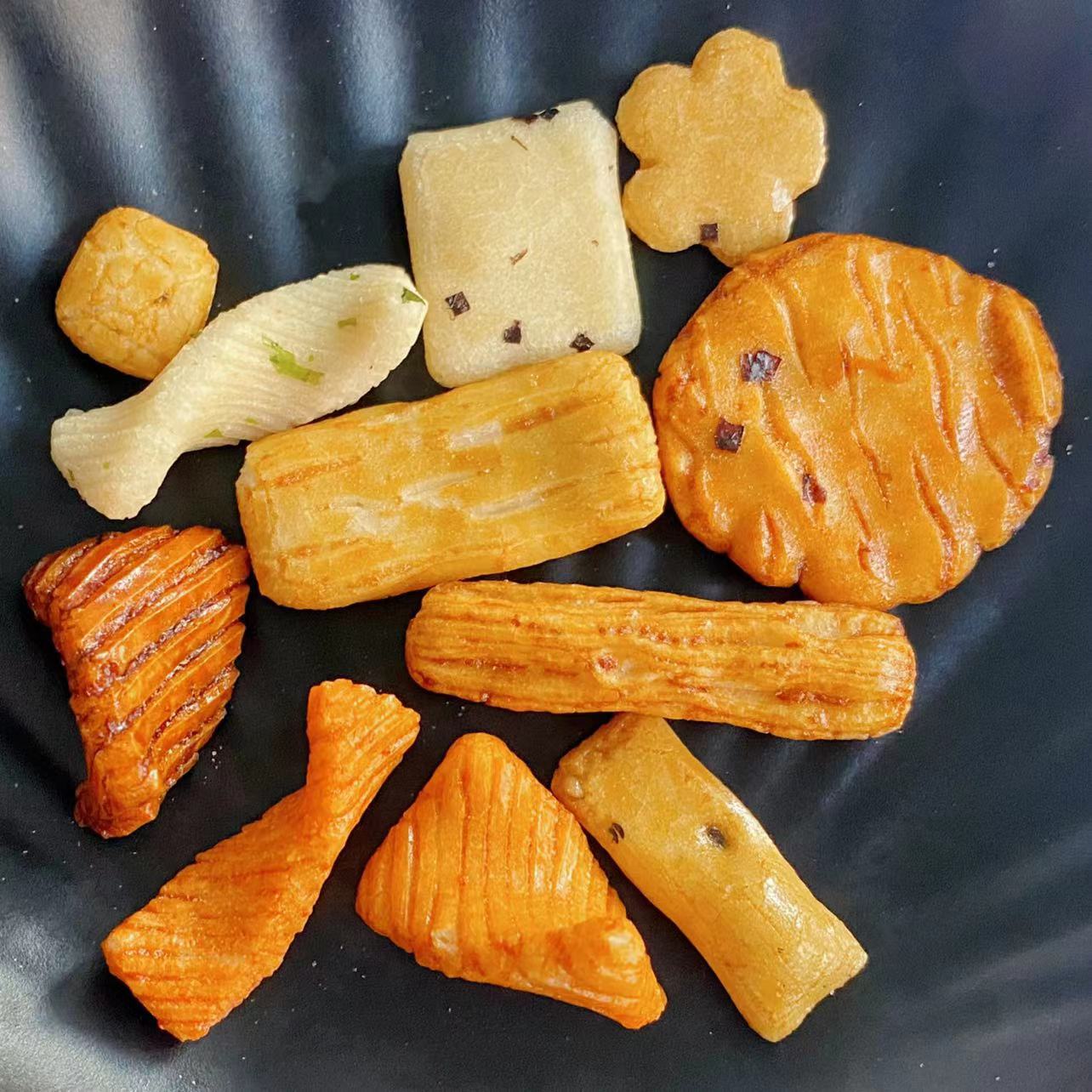Crispy Japanese Wasabi Crackers Assorted Biscuits Japanese Baked Rice Crackers