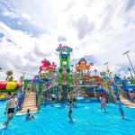Curve Fiberglass Pool Water Slide Water Amusement Park Equipment 500kg Capacity