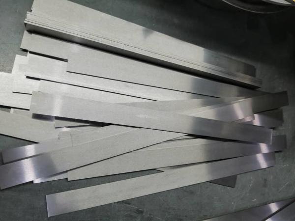 HIP Sintered STB Cemented Carbide Wear Strips 320 330 310 6" X12x2 Customized