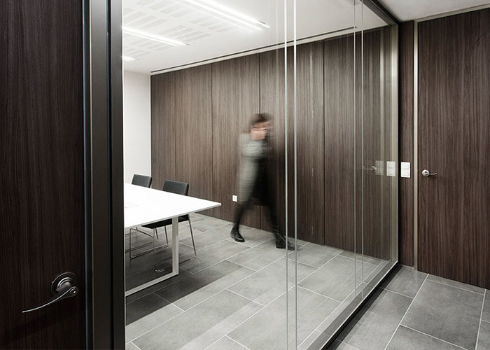 Clear Double Glazed Glass Partition Wall 12mm+12mm Soundproof Office Partitions