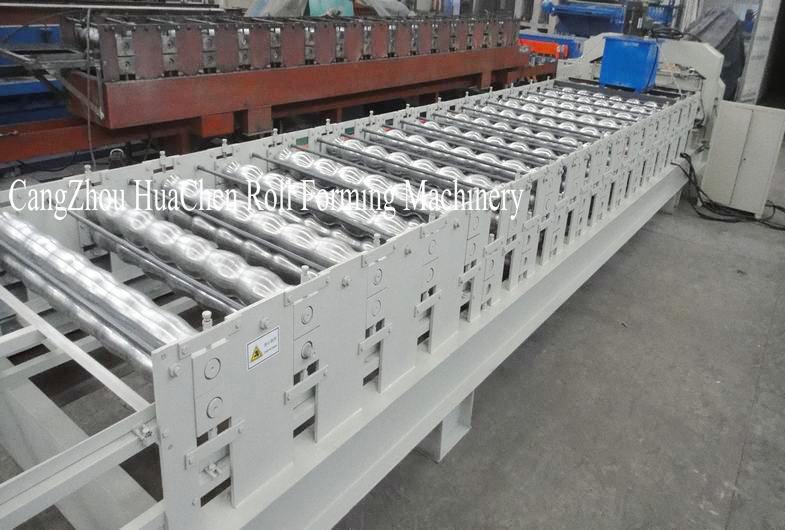 Customzied Color High Speed Roof Tile Roll Forming Machine With Touch Screen Computer